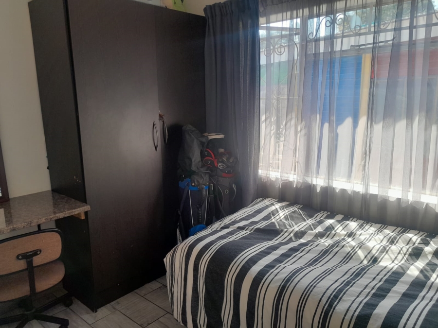 4 Bedroom Property for Sale in Oos Einde North West